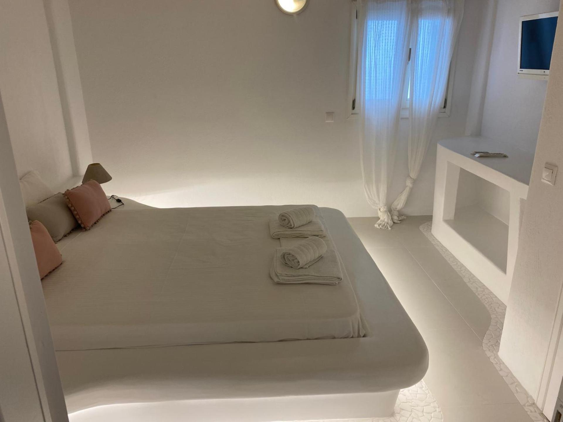 Apartamento Rineia Complex By Live&Travel Mykonos Town Exterior foto